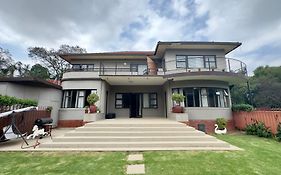 Houghton House Suites